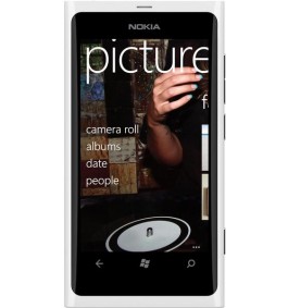 Nokia Lumia 800 Vit | OKEJ SKICK | OLÅST